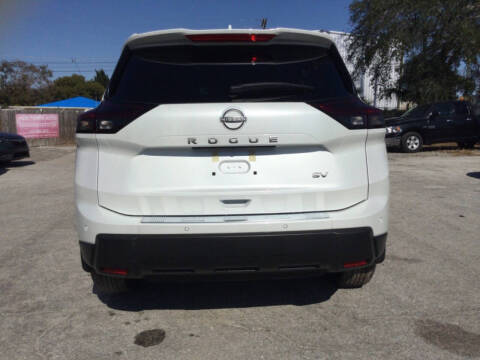 2024 Nissan Rogue SV