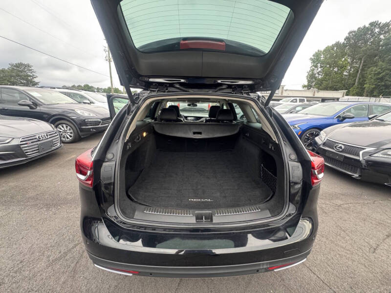 2018 Buick Regal TourX Essence