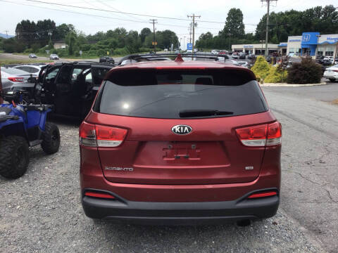 2016 Kia Sorento LX