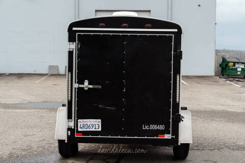 2017 Interstate 1AXLE