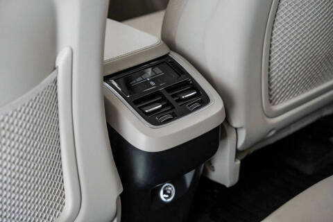 2020 Volvo XC90 T5 Momentum