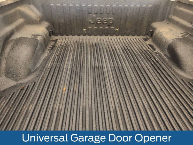 2022 Jeep Gladiator Sport