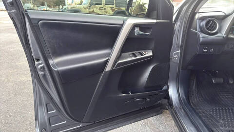 2016 Toyota RAV4 Hybrid XLE