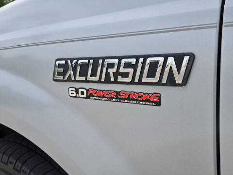2003 Ford Excursion XLT