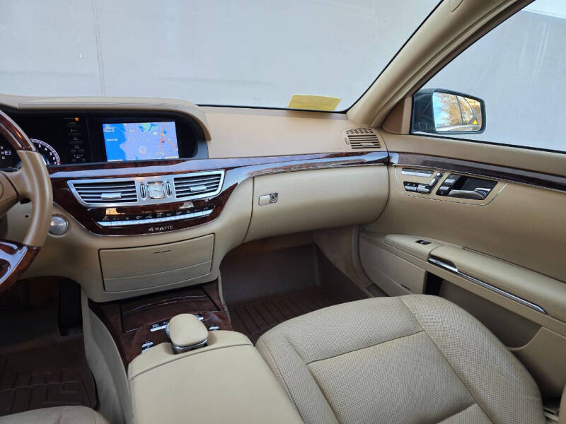 2010 Mercedes-Benz S-Class S 550 4MATIC