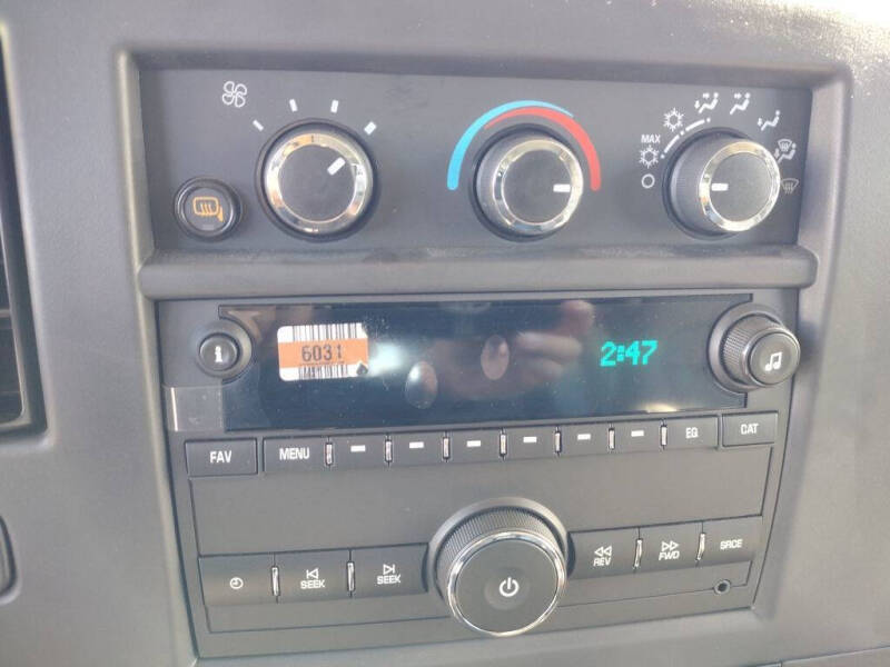 2025 Chevrolet Express 2500