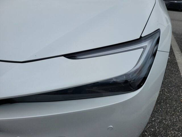 2023 Toyota Prius LE