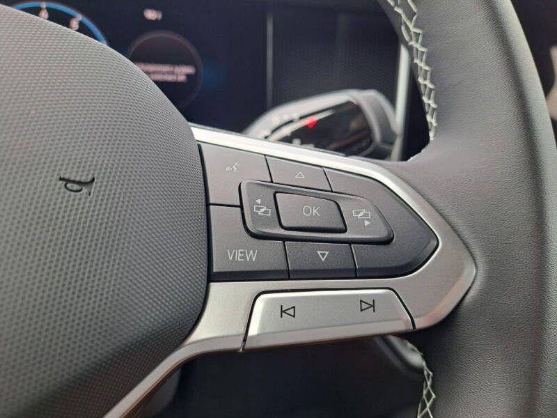 2025 Volkswagen Tiguan SE