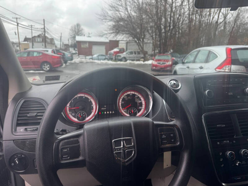 2014 Dodge Grand Caravan SE