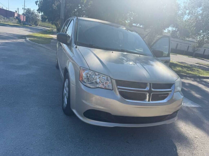 2014 Dodge Grand Caravan American Value Package