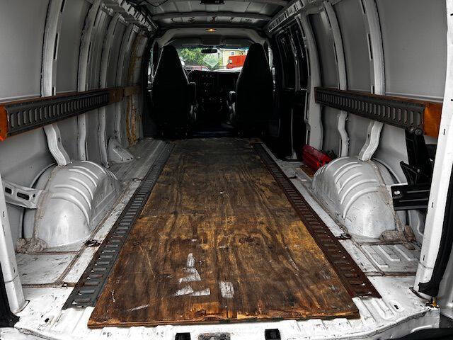 2017 Chevrolet Express 2500