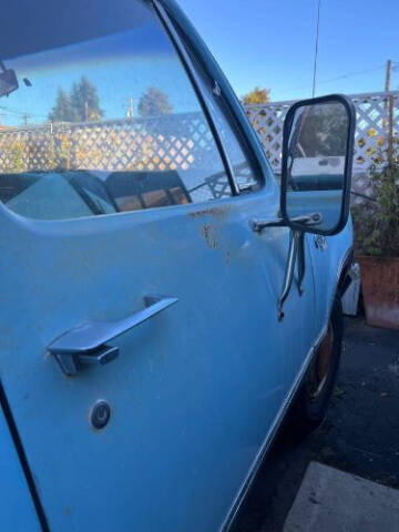 1975 Dodge D100 Pickup