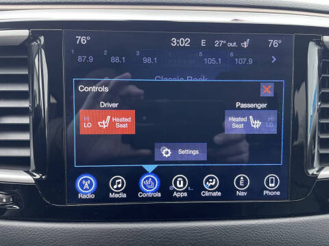 2017 Chrysler Pacifica Touring-L