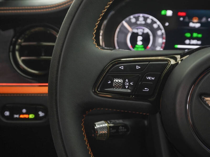 2025 Bentley Flying Spur