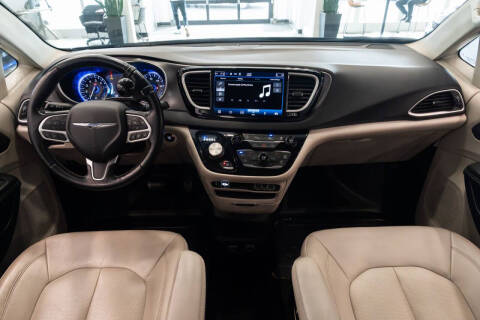 2021 Chrysler Pacifica Touring L