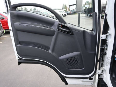 2024 Isuzu NPR HD 1F2