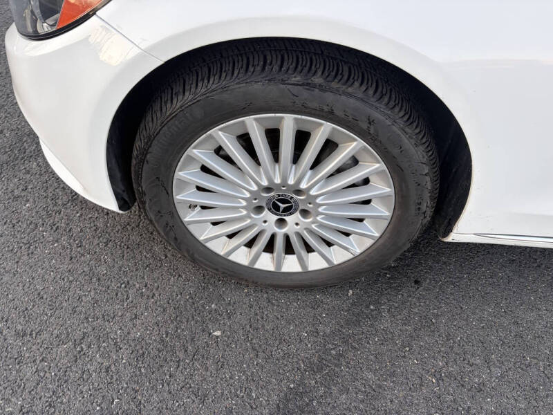 2017 Mercedes-Benz C-Class C 300 Luxury 4MATIC