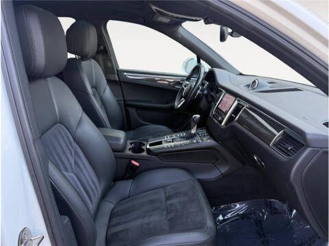 2017 Porsche Macan S