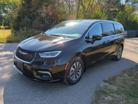 2024 Chrysler Pacifica Plug-In Hybrid Select