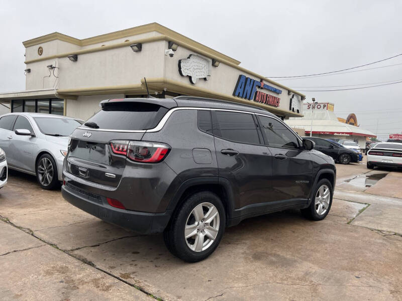2022 Jeep Compass Latitude