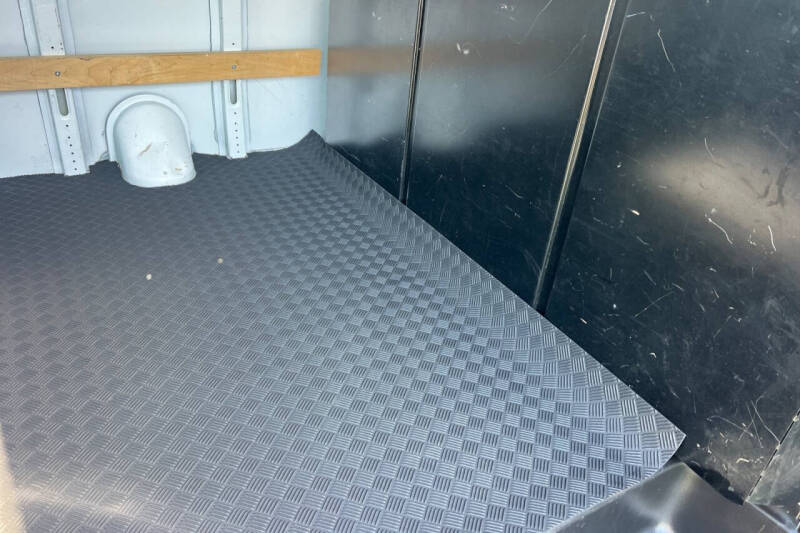 2023 GMC Savana 2500