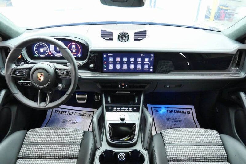 2025 Porsche Cayenne GTS Coupe