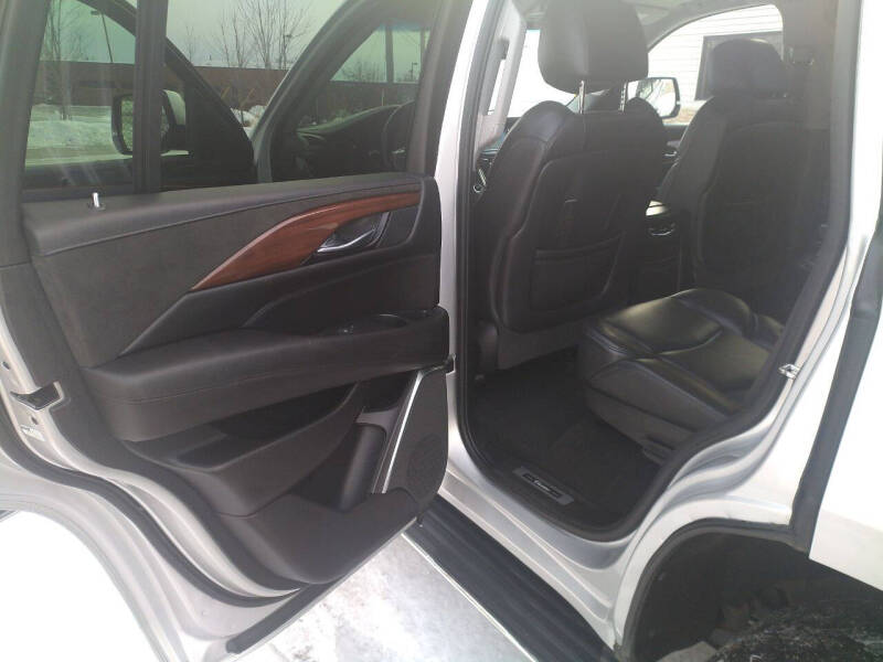 2019 Cadillac Escalade Luxury