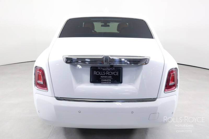 2022 Rolls-Royce Phantom EWB