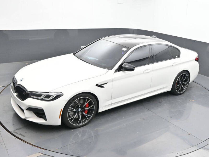 2022 BMW M5