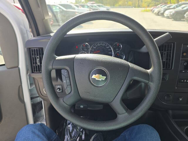 2024 Chevrolet Express LS 3500