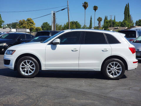 2011 Audi Q5 2.0T quattro Premium