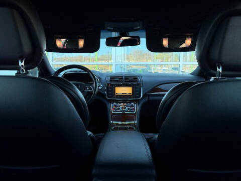 2017 Lincoln Continental Select