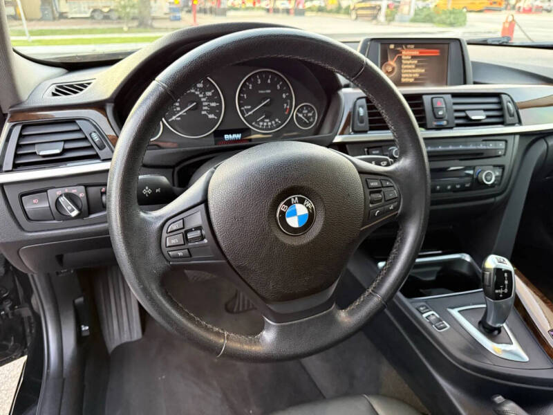 2015 BMW 3 Series 320i