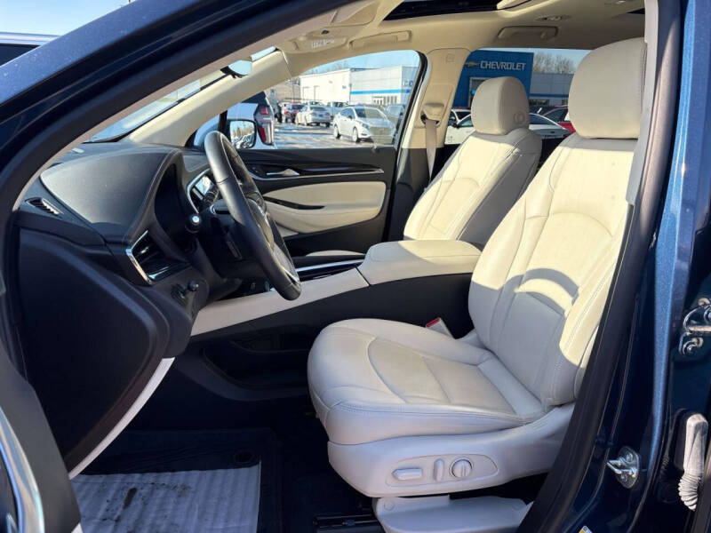 2024 Buick Enclave Essence