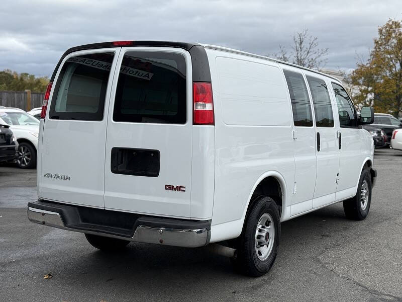 2017 GMC Savana 2500