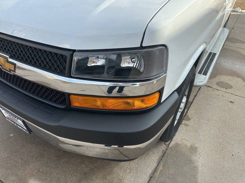 2024 Chevrolet Express 2500