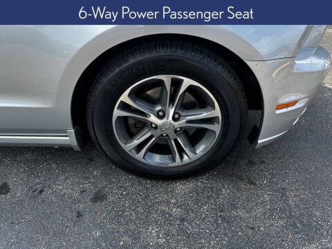 2013 Ford Mustang V6