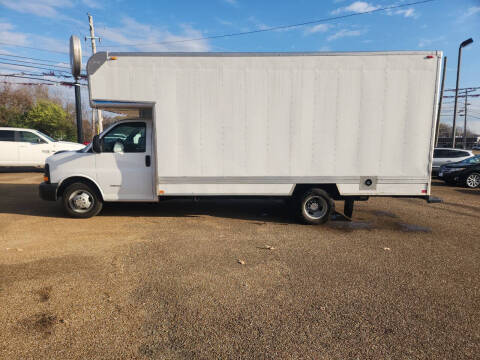 2014 Chevrolet Express for sale at Frontline Auto Sales in Martin TN