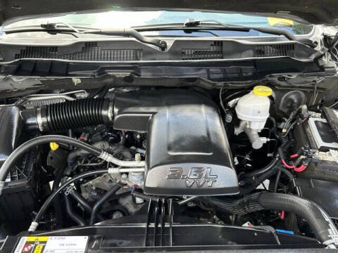 2024 RAM 1500 Classic SLT