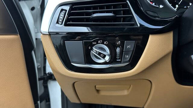 2019 BMW 5 Series 540i