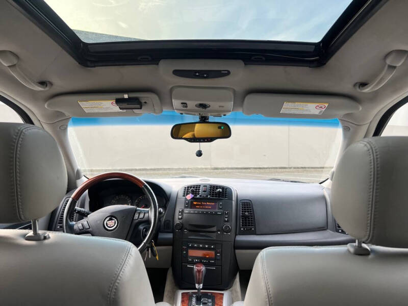 2004 Cadillac SRX