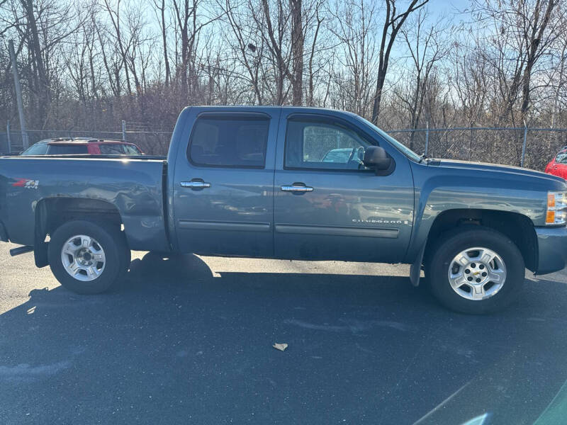 2009 Chevrolet Silverado 1500 1LT photo 8