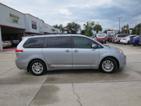 2014 Toyota Sienna