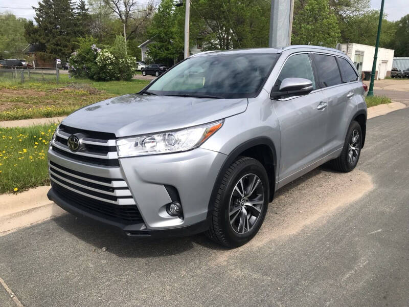 2017 Toyota Highlander for sale at ONG Auto in Farmington MN