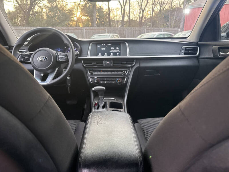 2020 Kia Optima LX
