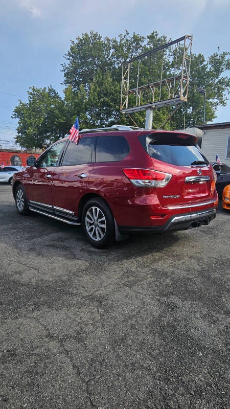 2016 Nissan Pathfinder SL