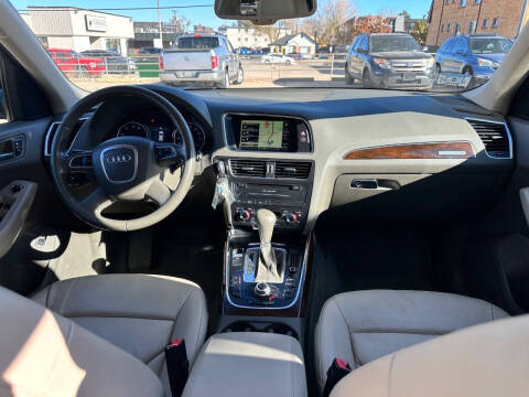 2011 Audi Q5 3.2 quattro Premium Plus