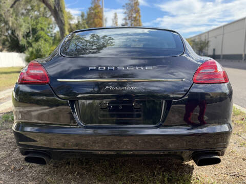 2011 Porsche Panamera 4