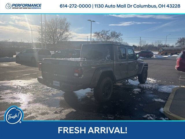 2020 Jeep Gladiator Sport