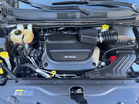 2017 Chrysler Pacifica Touring-L